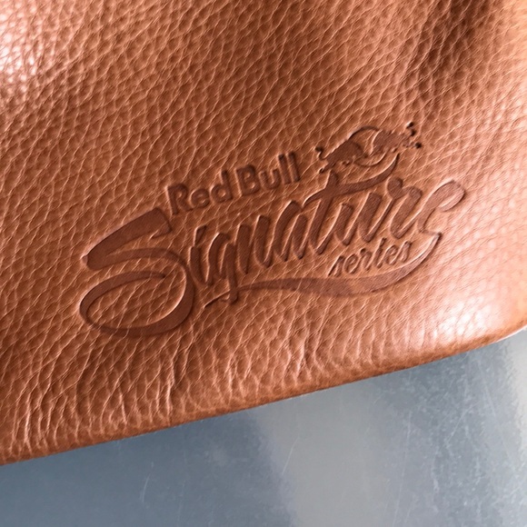 Red Bull - Picture 4 of 8